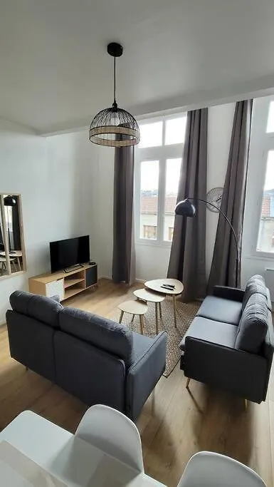 Bel Appart' 3 Chambres 3 Sdb Au Centre-Ville St Etienne Saint-Etienne  0*, Saint-Etienne (Loire) France