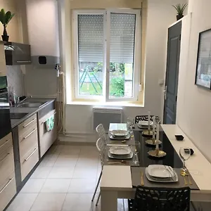Appartamento Sci Zlr, Saint-Etienne (Loire)